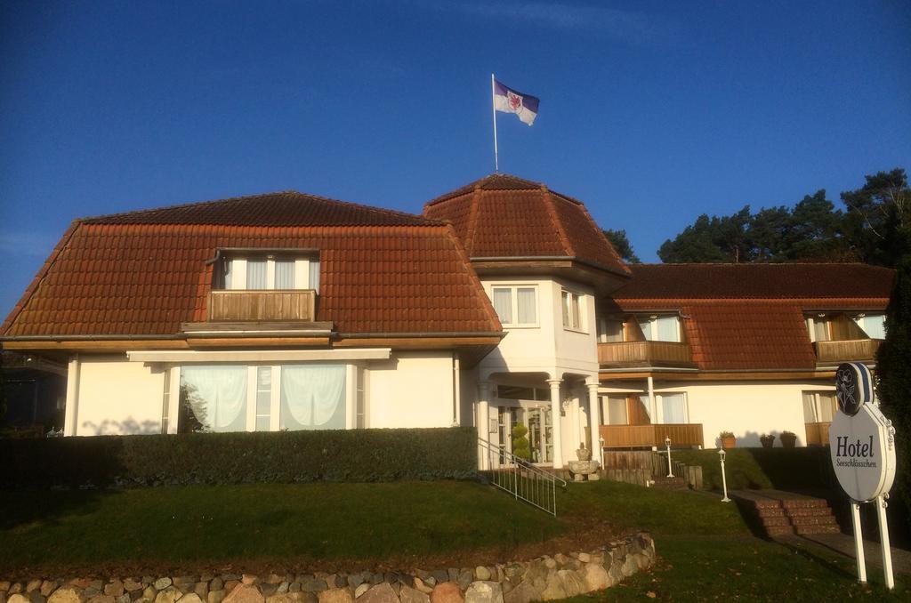 Garni Seeschlösschen Hotel Kölpinsee